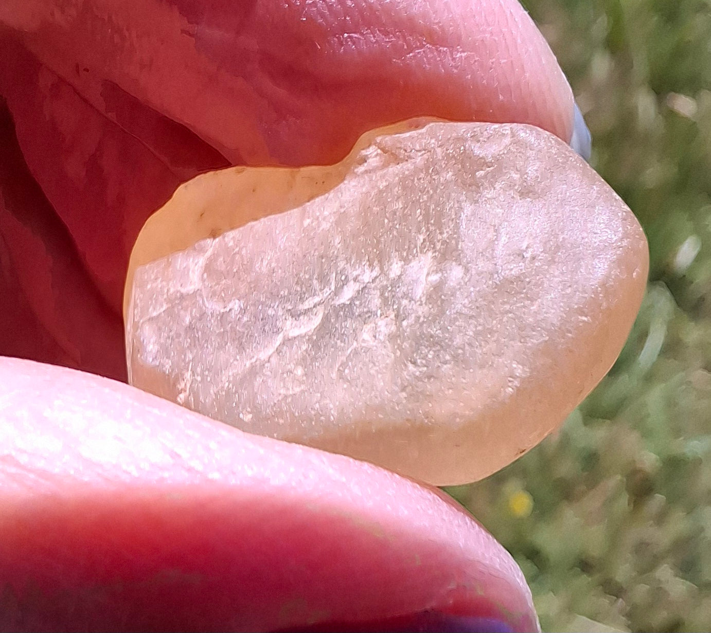 Libyan Desert Glass Piece, 6.12g, Tektite (Ref: LE280)