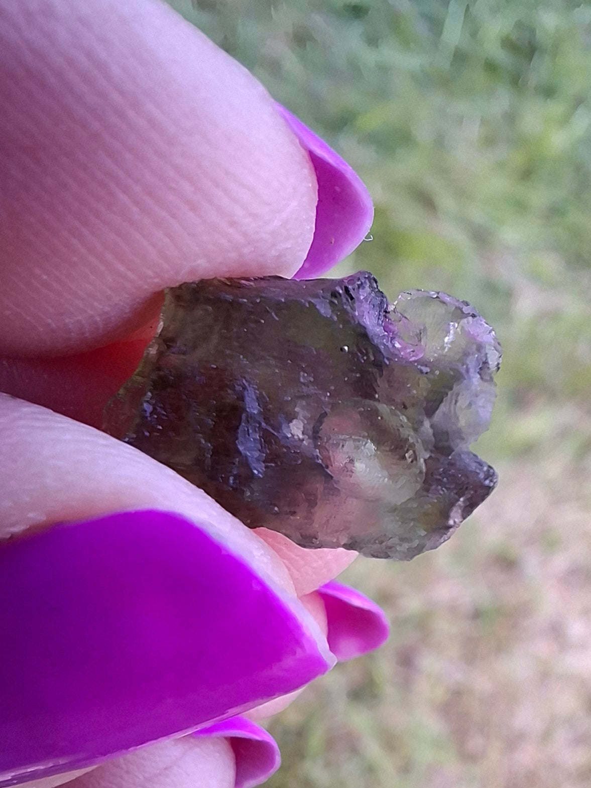 Moldavite Piece, 0.82g, Tektite (Ref: 1454)