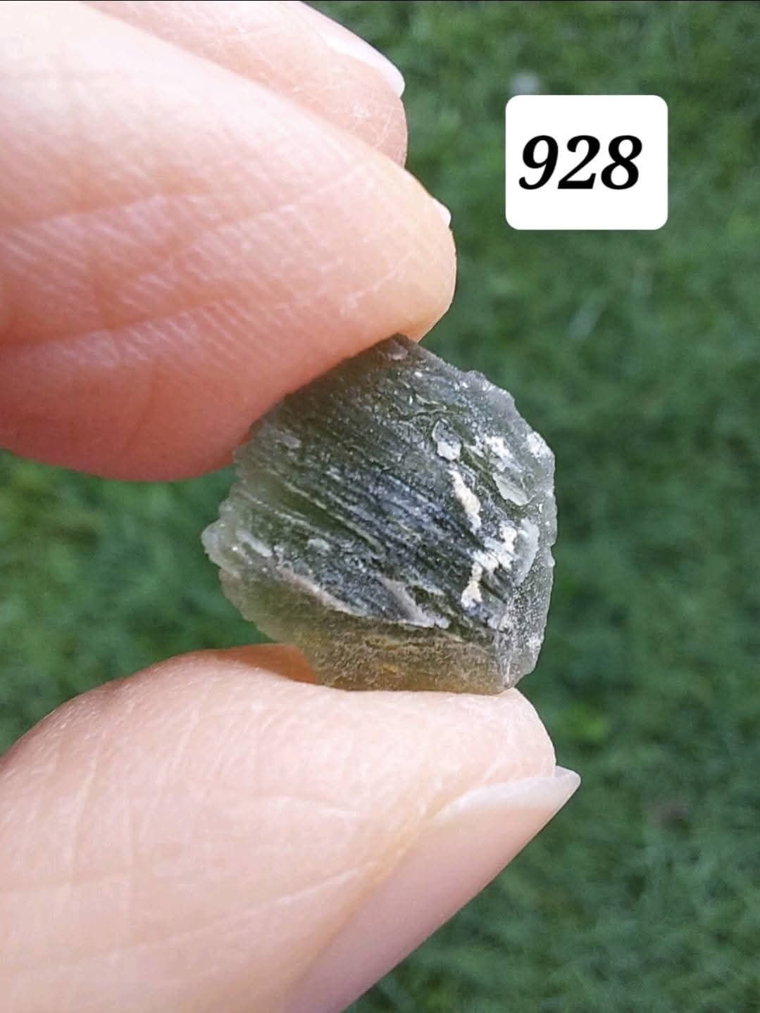 Moldavite Piece, 0.90g, Tektite (Ref: 928)