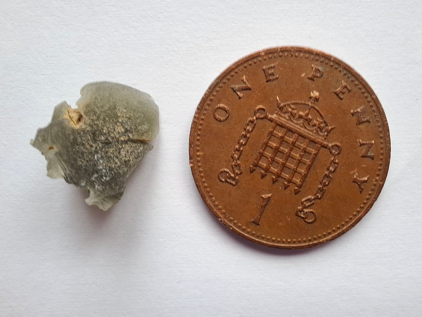 Moldavite Piece, 0.85g, Tektite (Ref: 1462)