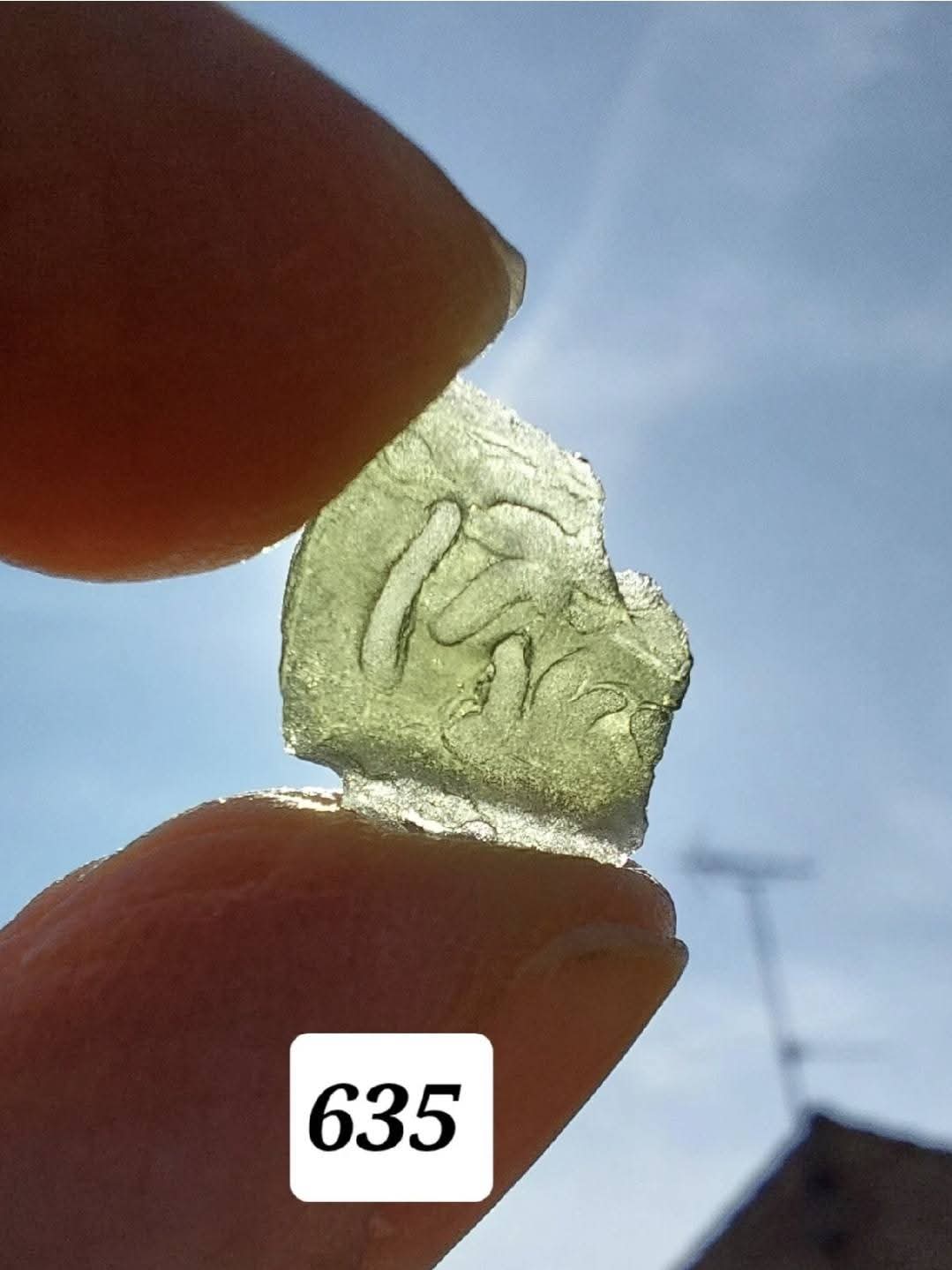 Moldavite Piece, 0.72g, Tektite (Ref: 635)