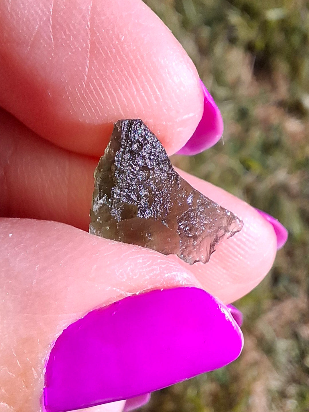 Moldavite Piece, 0.82g, Tektite (Ref: 1456)