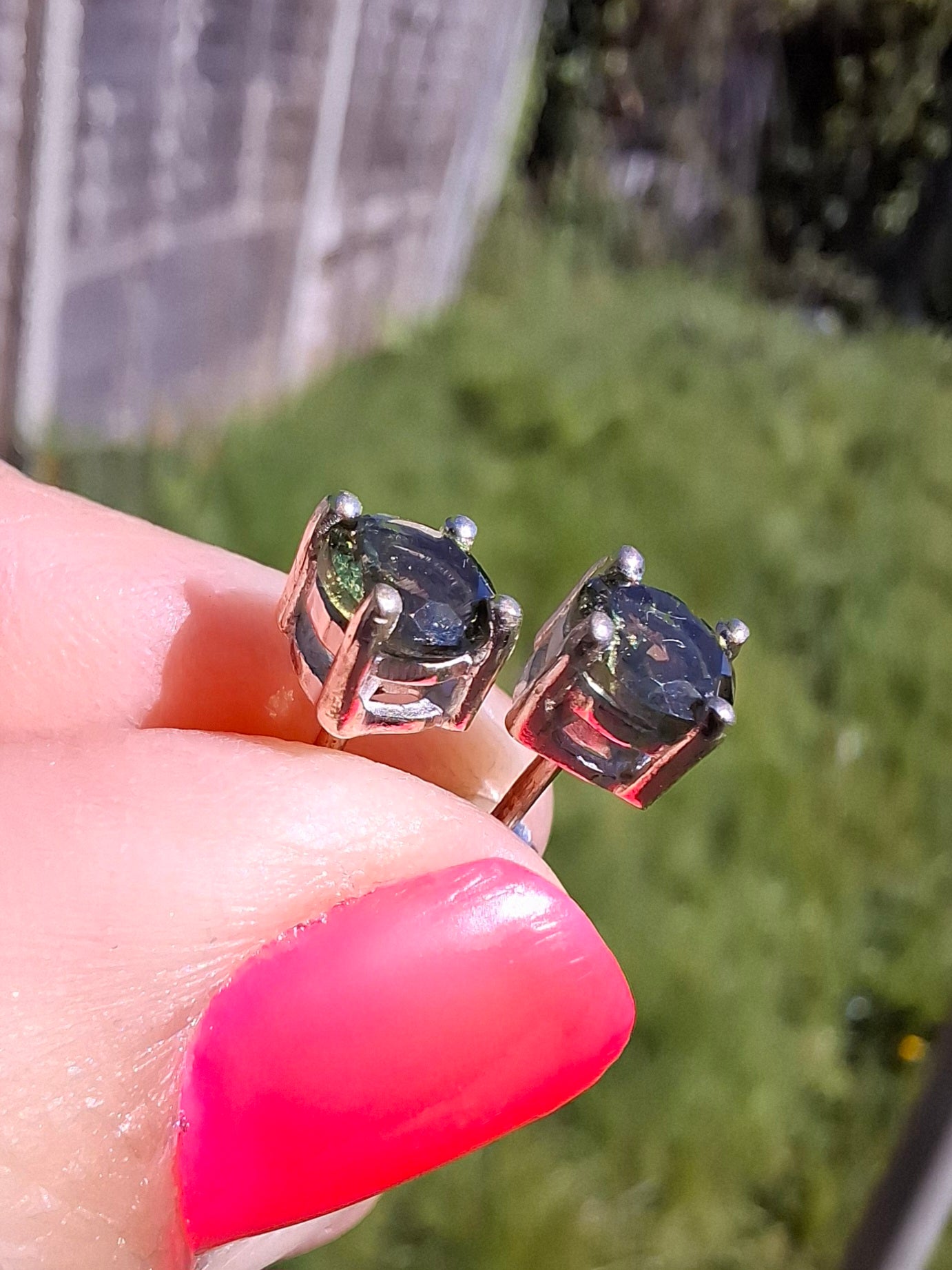Moldavite (faceted) 5mm STUD EARRINGS, 925 silver, Tektite (Ref: Pair40)