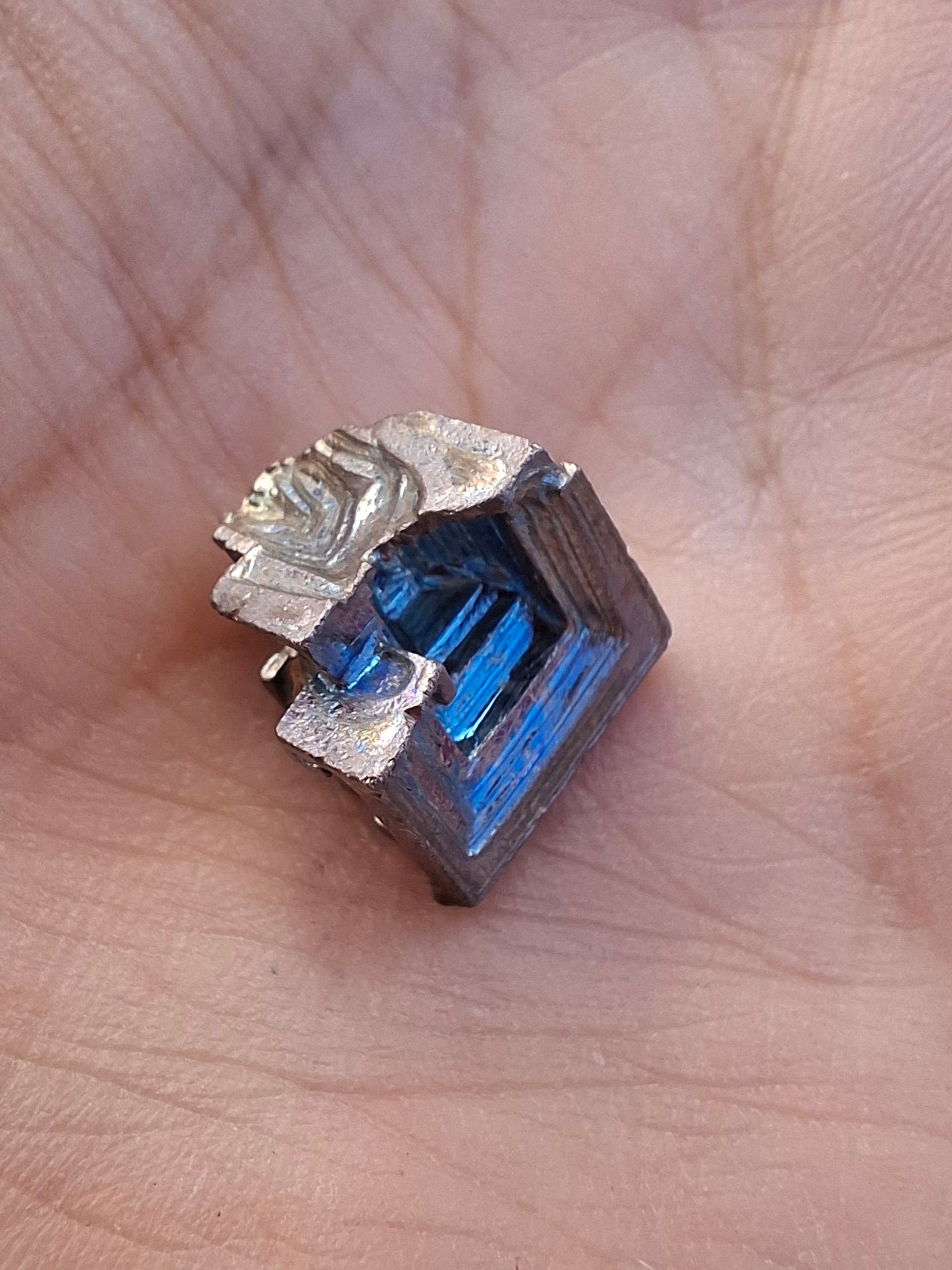 Small Bismuth, Crystal (Ref: BTH4)