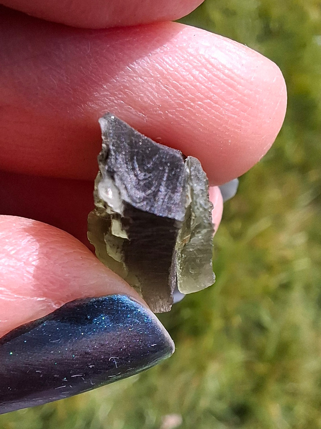 Moldavite Piece, 1.65g, Tektite (Ref: 1387)