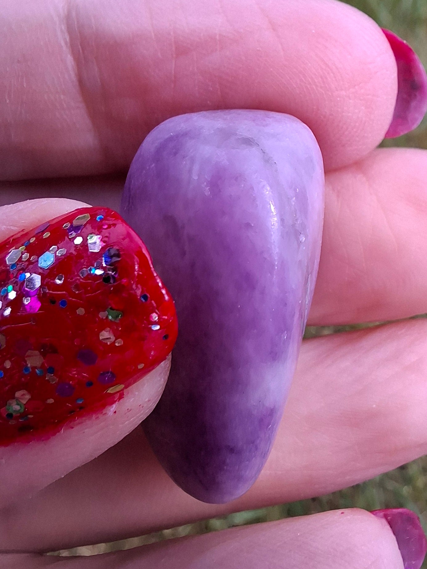 Lepidolite, Tumble Stone, Crystal (Ref: T120)