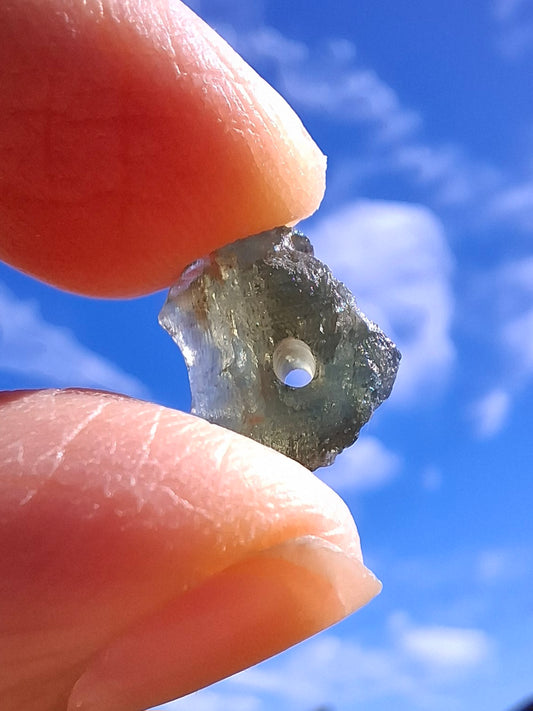 DRILLED, Moldavite Piece, 0.67g, Tektite (Ref: D21)
