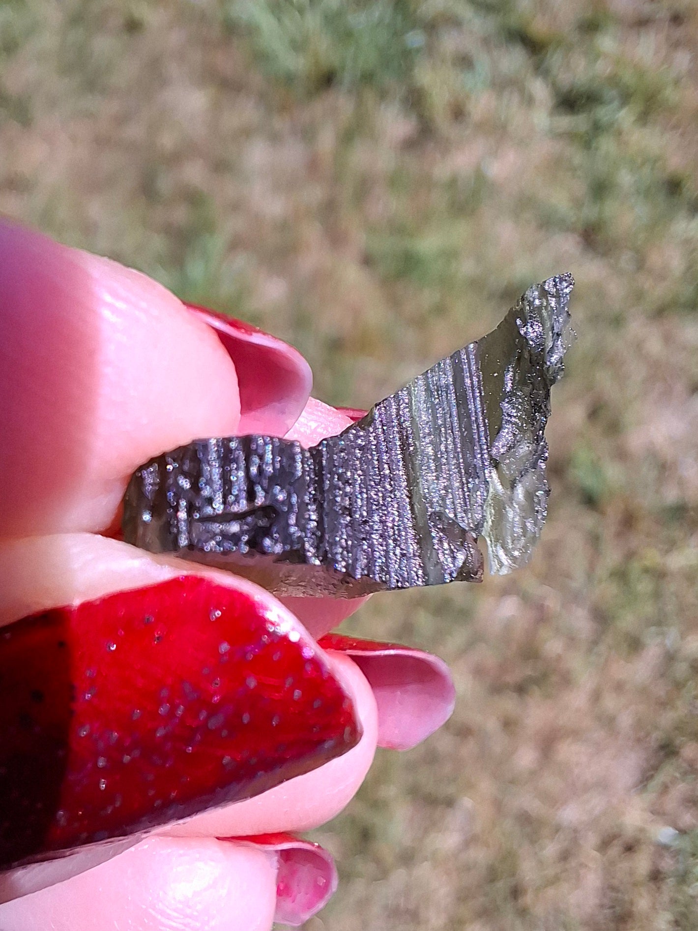 Moldavite Piece, 1.25g, Tektite (Ref: 1470)