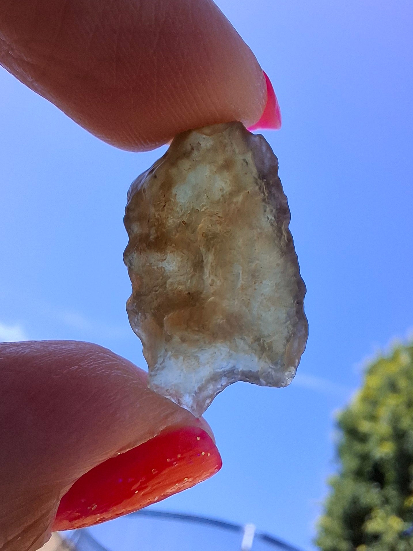 Libyan Desert Glass (darker) piece, 2.88g, Tektite (Ref: L1358)