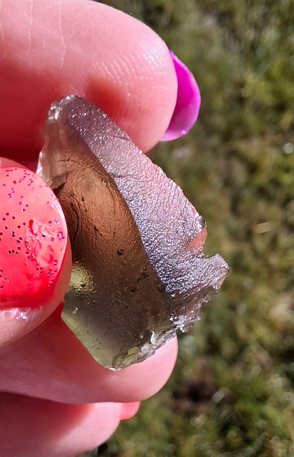 Moldavite Piece, 2.79g, Tektite (Ref: 1300)