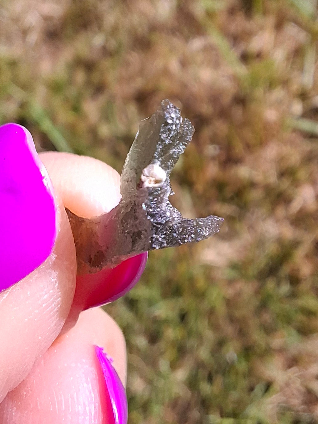Moldavite Piece, 0.48g, Tektite (Ref: 1463)