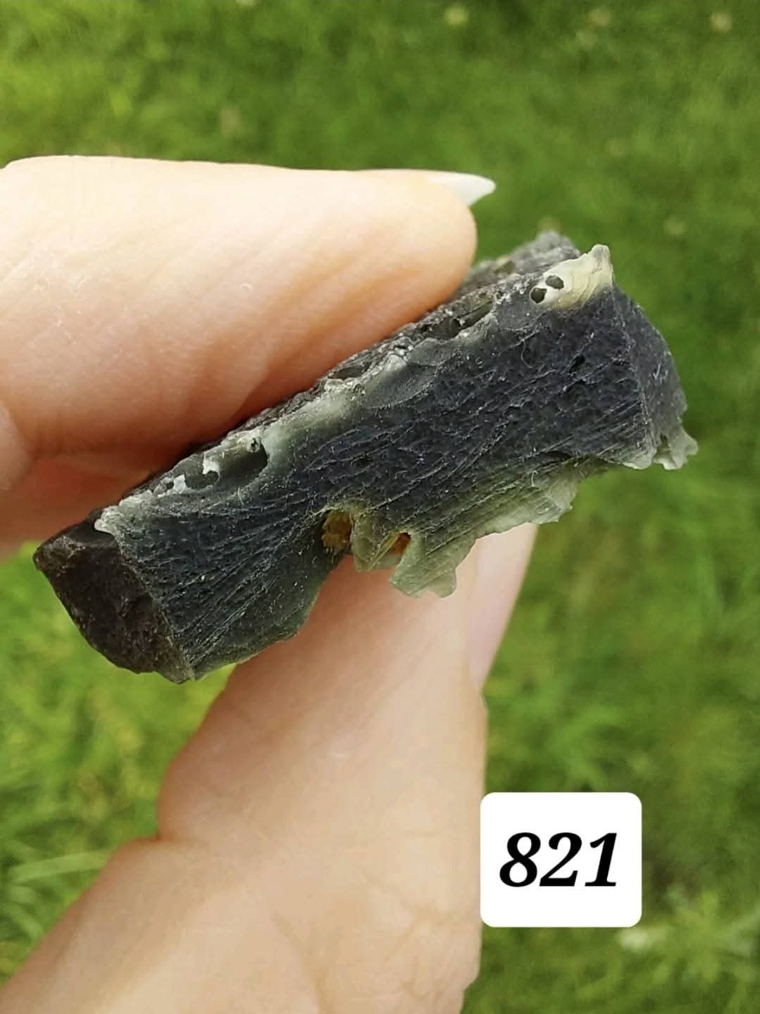 Moldavite Piece, VELVET HURKA, 24.48g, Tektite (Ref: 829)