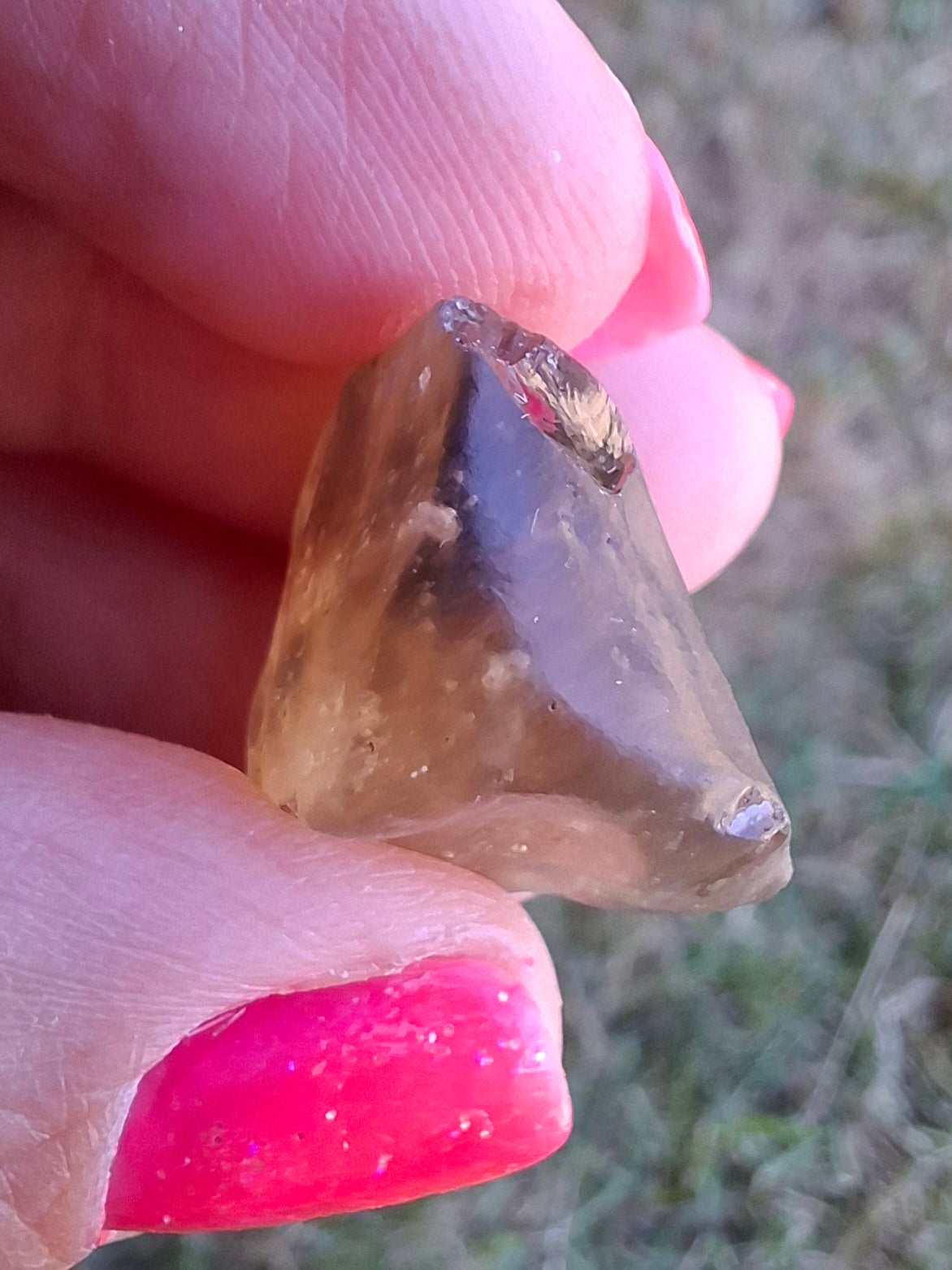 Libyan Desert Glass (darker) Piece, 6.82g, Tektite (Ref: L1365)