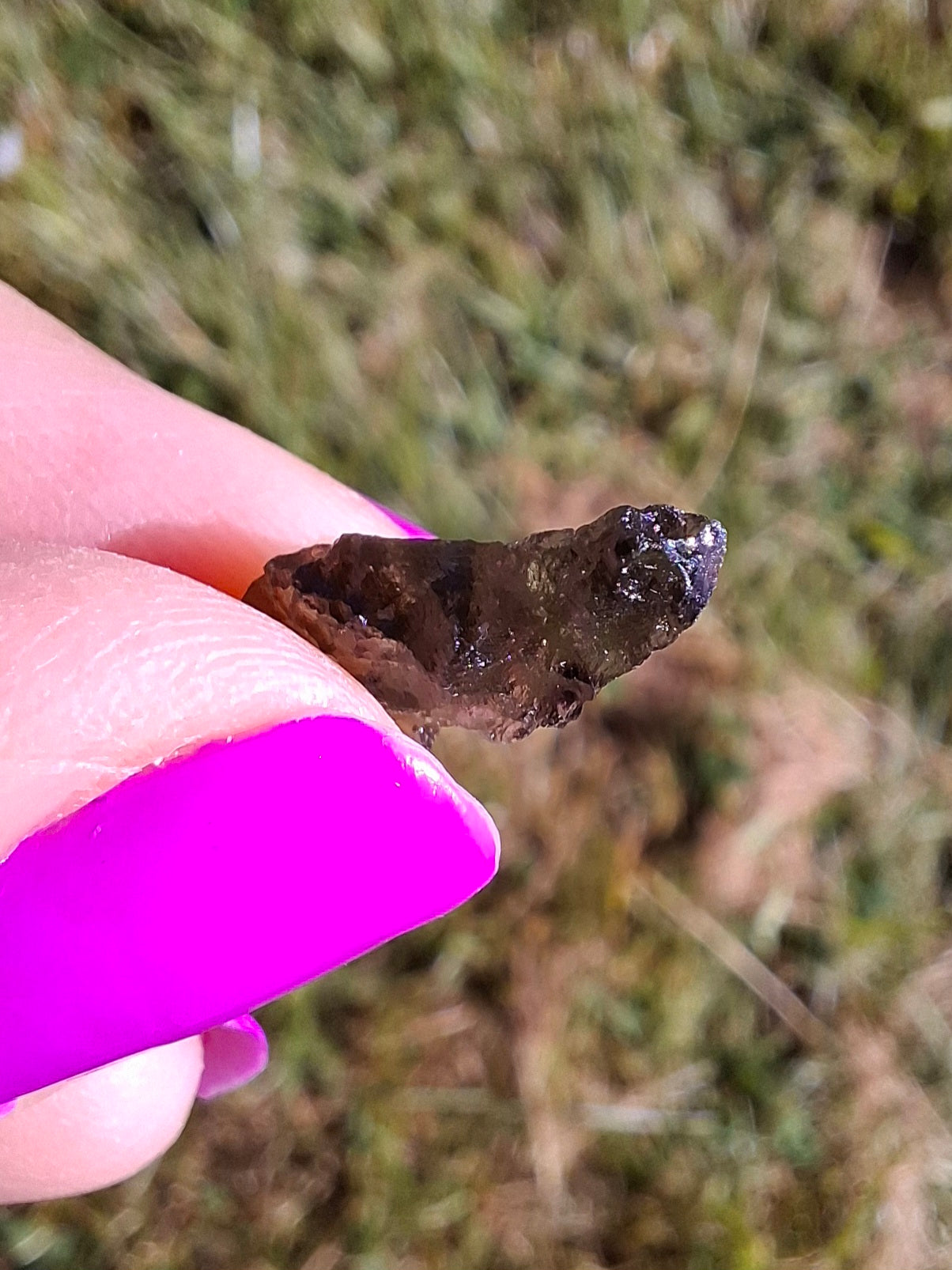 Moldavite Piece, 0.61g, Tektite (Ref: 1457)