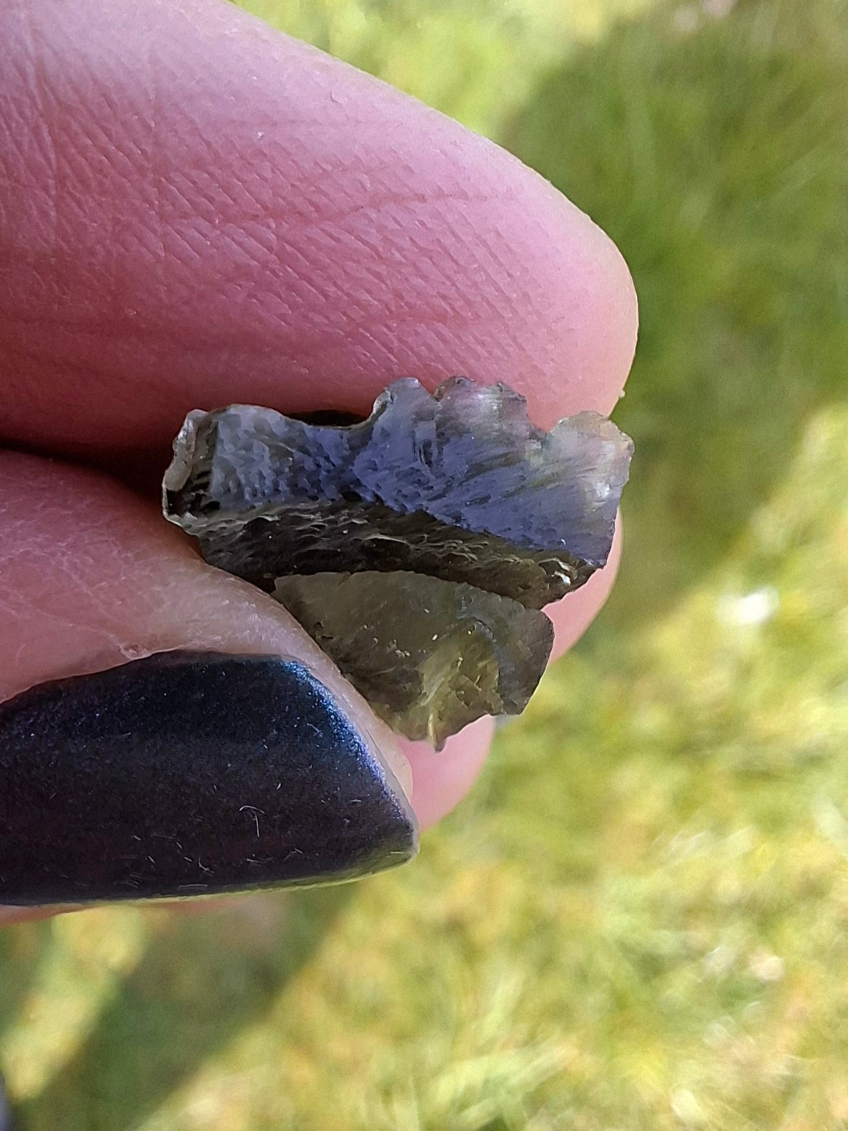 Moldavite Piece, 1.65g, Tektite (Ref: 1387)