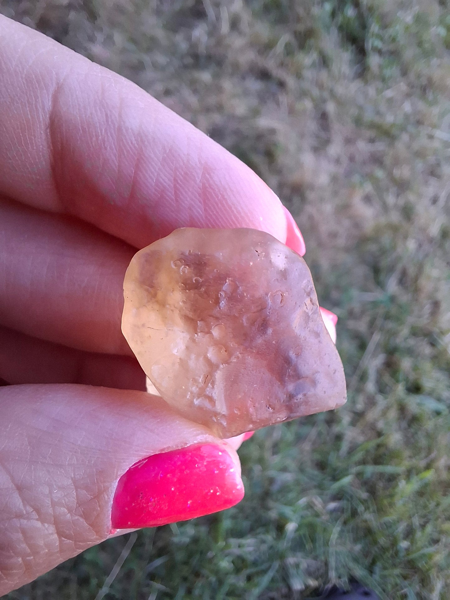 Libyan Desert Glass (darker) Piece, 7.73g, Tektite (Ref: L1374)