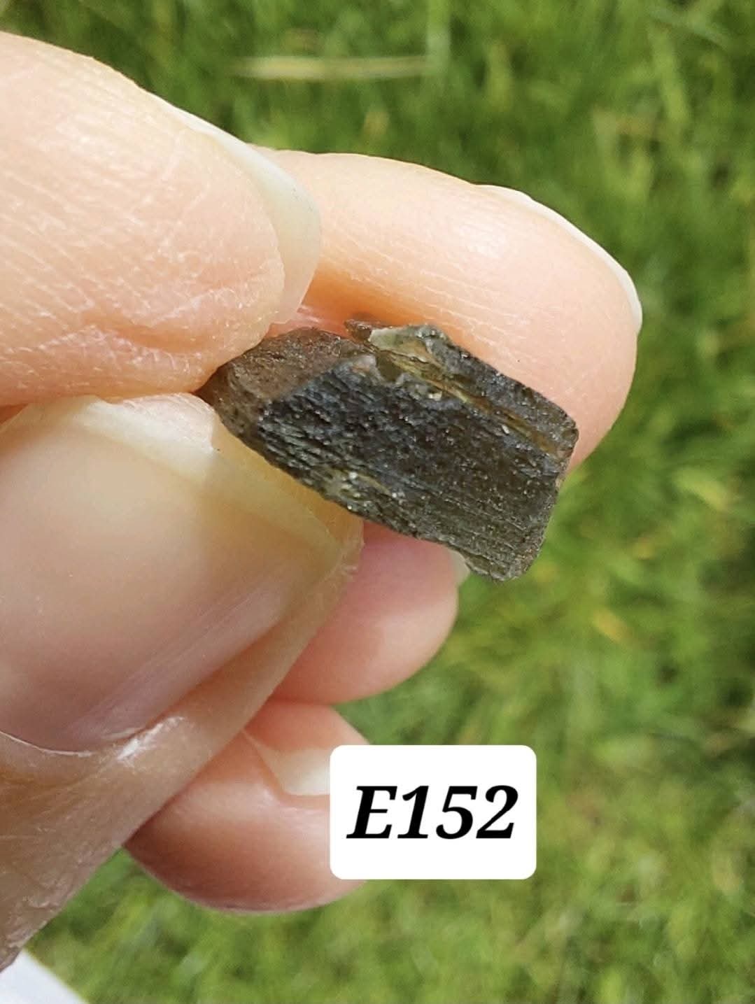 Moldavite Piece, 0.92g, Tektite (Ref: E152)