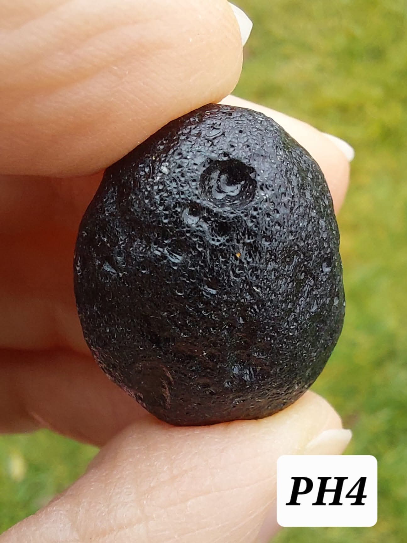 Philippinite (Rizalite), 11.42g, Tektite