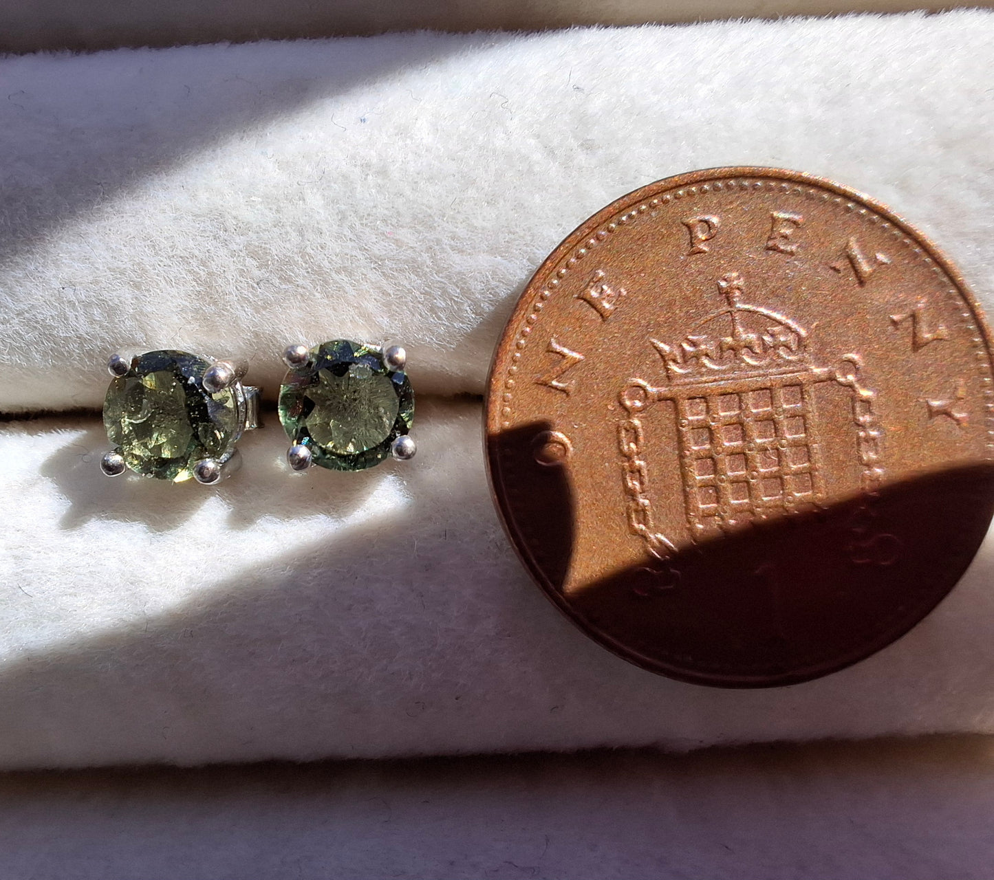Moldavite (faceted) 5mm STUD EARRINGS, 925 Silver, Tektite (Pair16)
