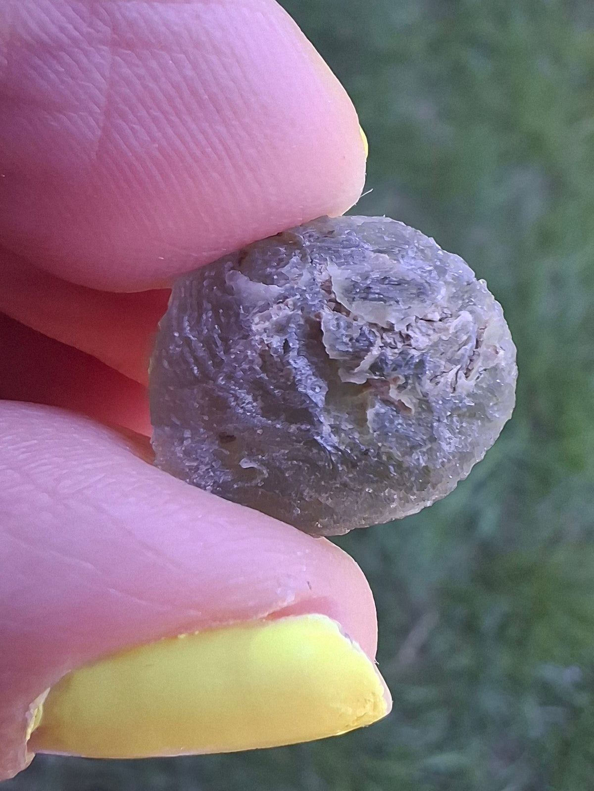 Moldavite Piece, 2.09g, Tektite (Ref: 1510)