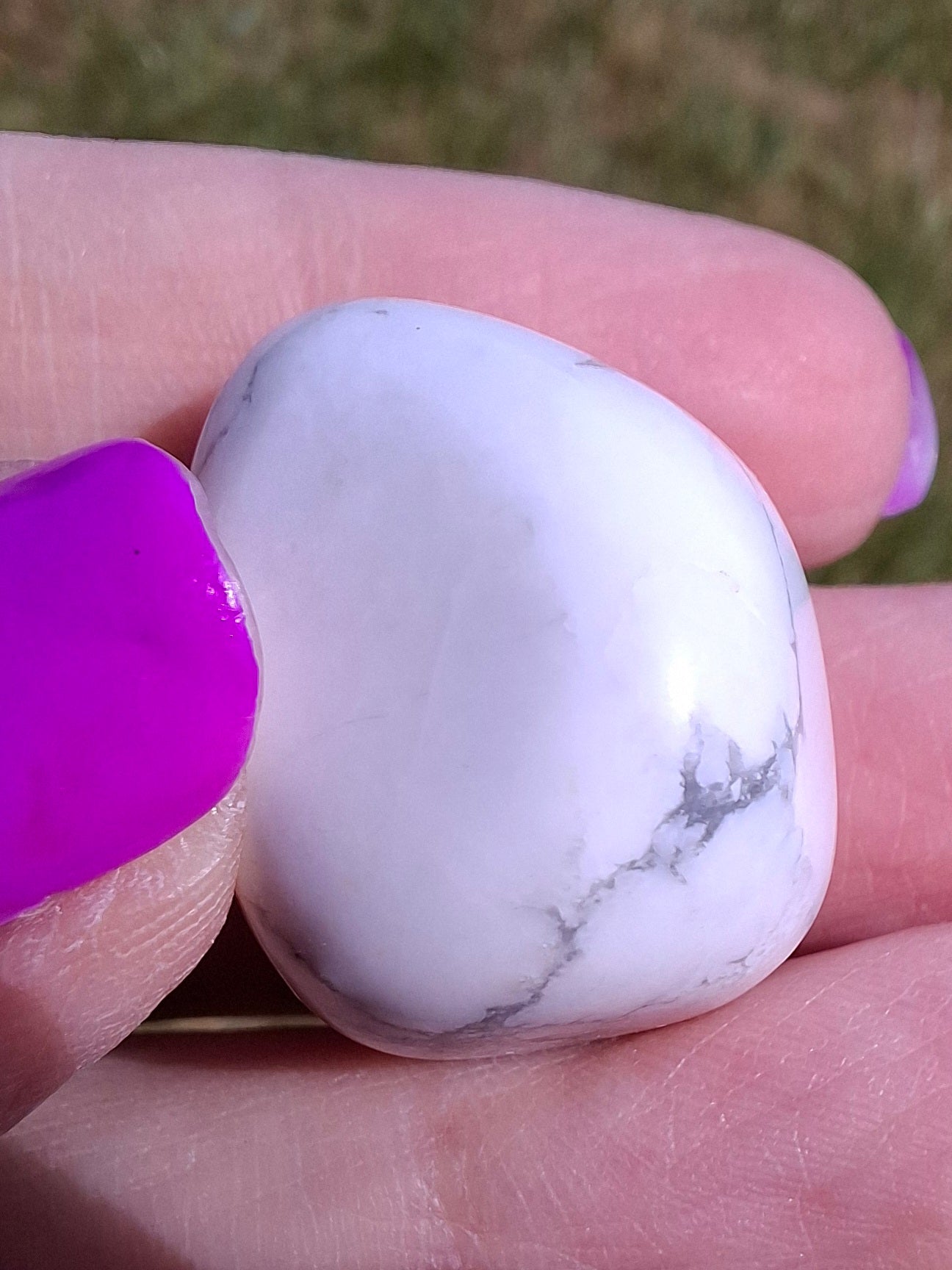 Howlite, Tumble Stone, Crystal (Ref: T45)