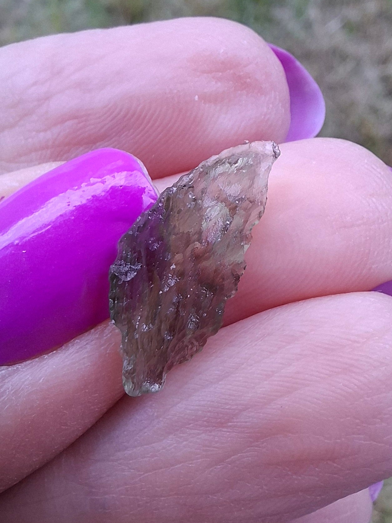 Moldavite Piece, 0.43g, Tektite (Ref: 1435)