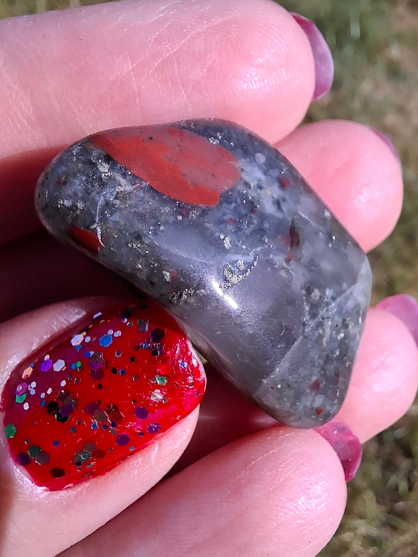 African Blood Stone, Tumble Stone, Crystal (Ref: T173)