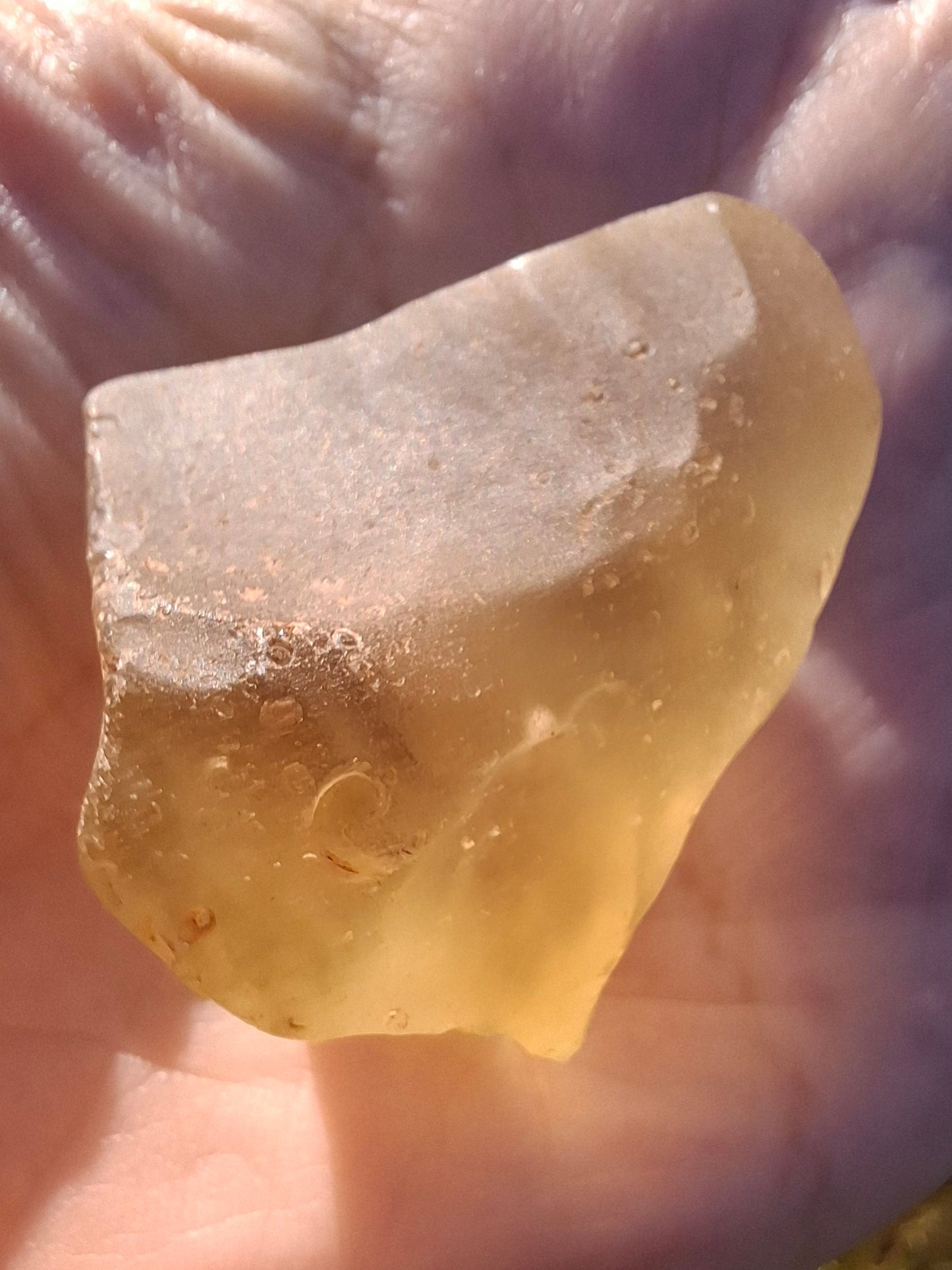 Libyan Desert Glass Piece, 29.87g, Tektite (Ref: LE238)