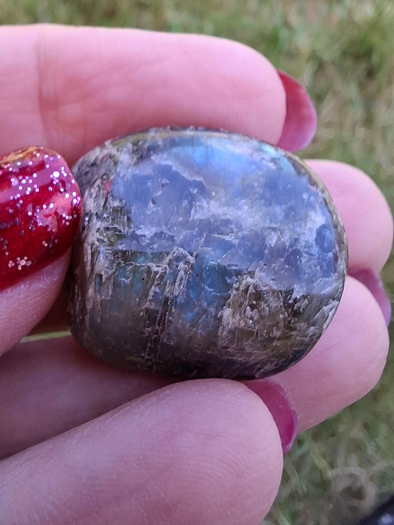 Labradorite, Tumble Stone, Crystal (Ref: T211)
