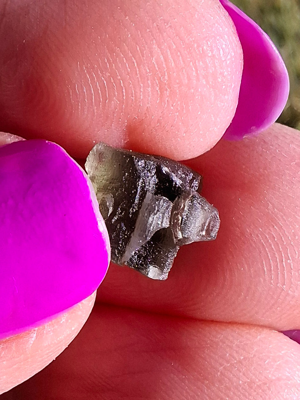 Moldavite Piece, 0.53g, Tektite (Ref: 1446)