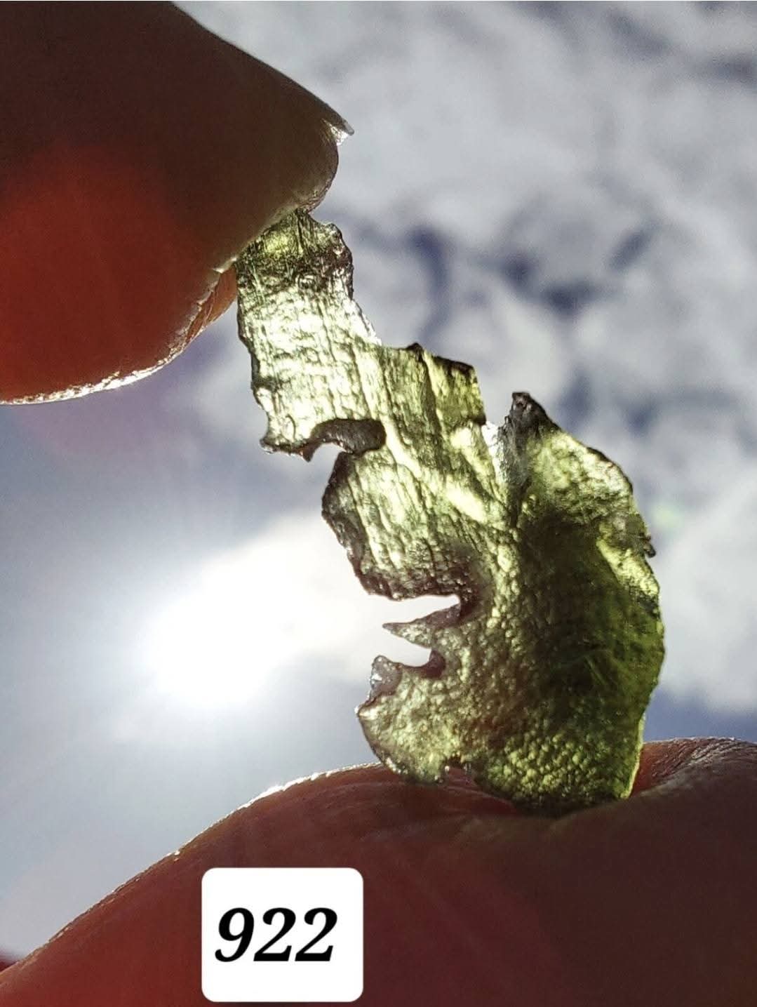 Moldavite Piece, 0.82g, Tektite (Ref: 922)