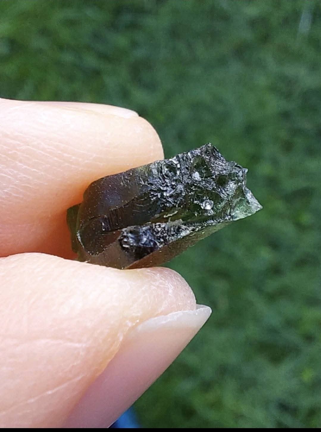 Moldavite Piece, 0.94g, Tektite (Ref: 937)