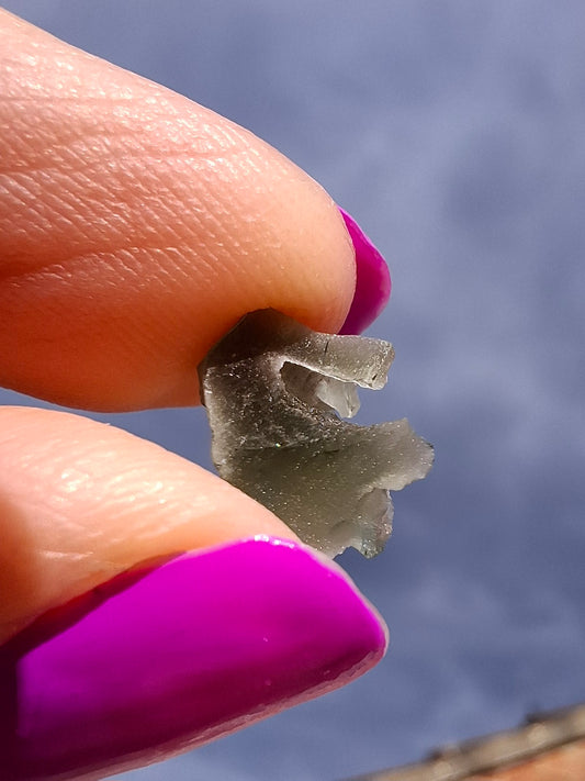 Moldavite Piece, 0.45g, Tektite (Ref: 1444)