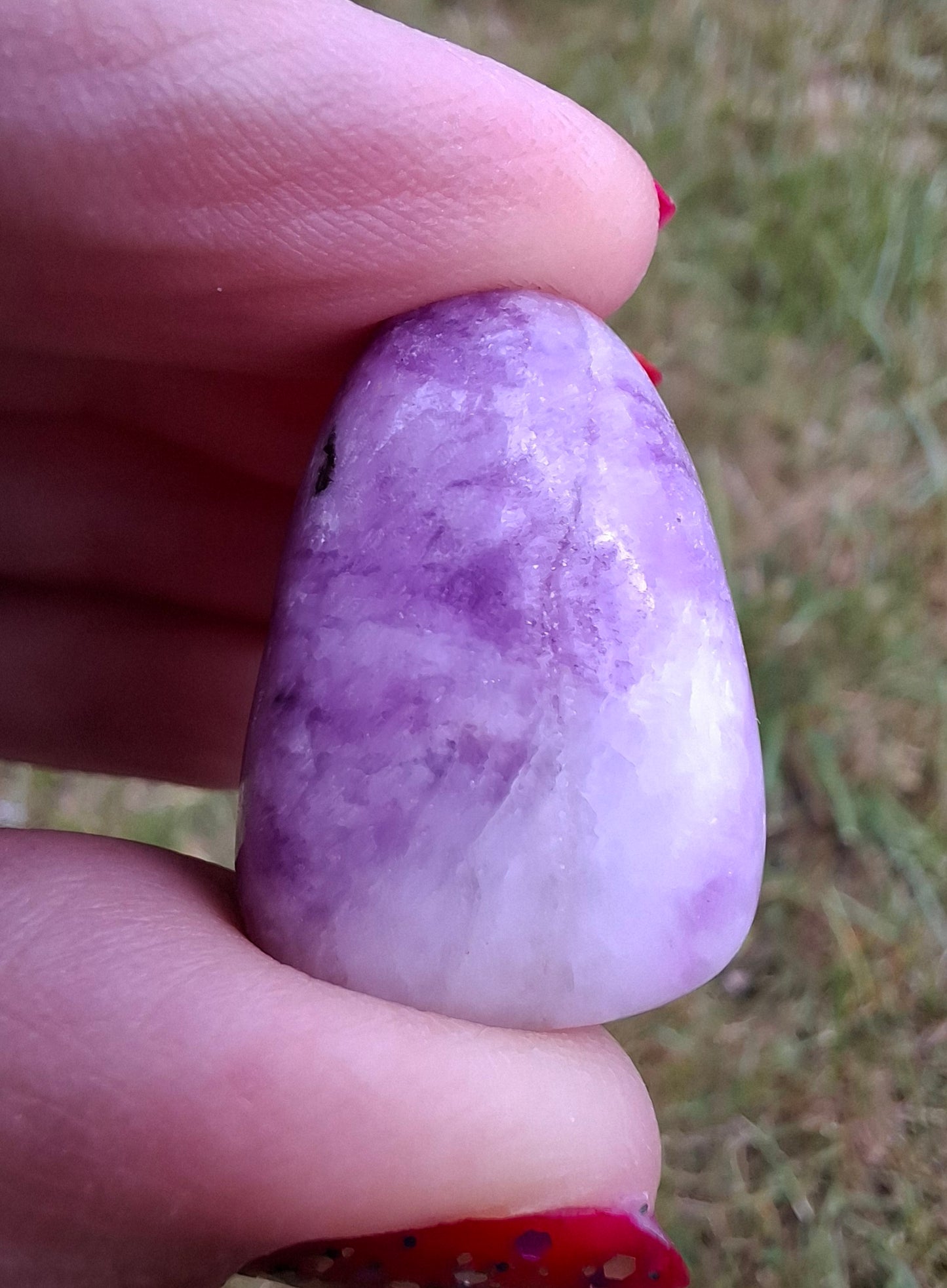 Lepidolite, Tumble Stone, Crystal (Ref: T113)