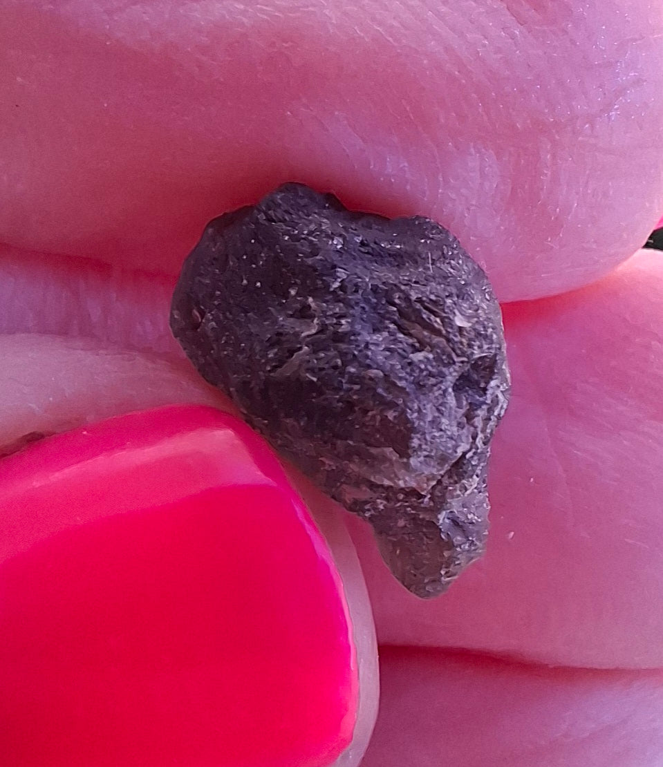Moldavite Piece, 0.80g, Tektite (Ref: 1402)