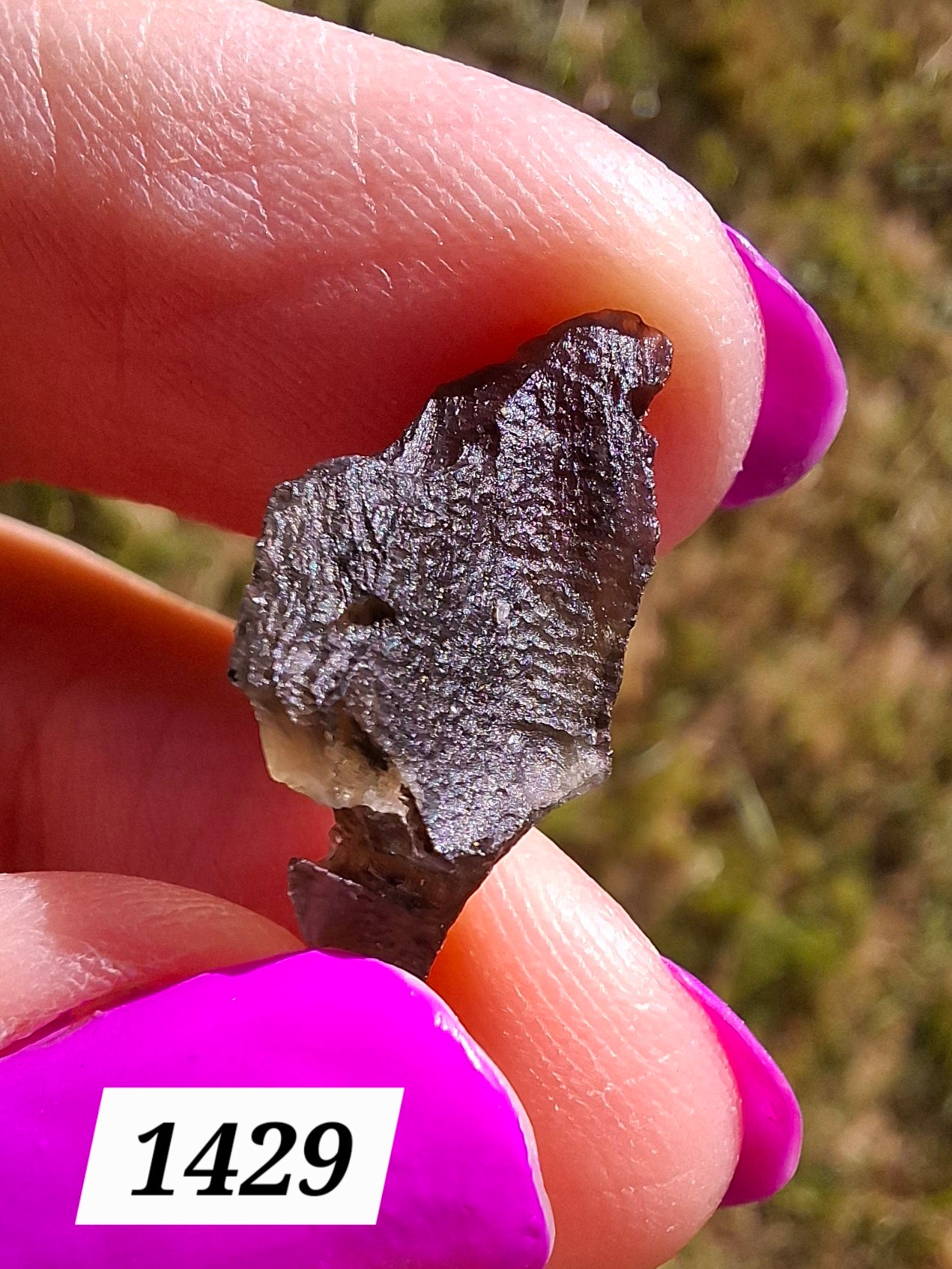 Moldavite Piece, 1.08g, Tektite (Ref: 1429)