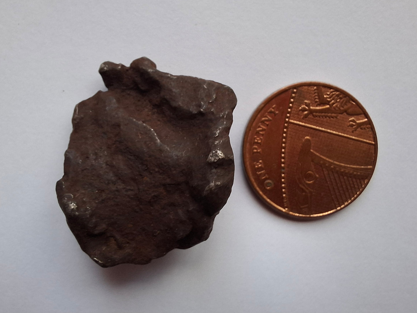 Gebel Kamil Iron Meteorite, 21.40g (Ref: K35)