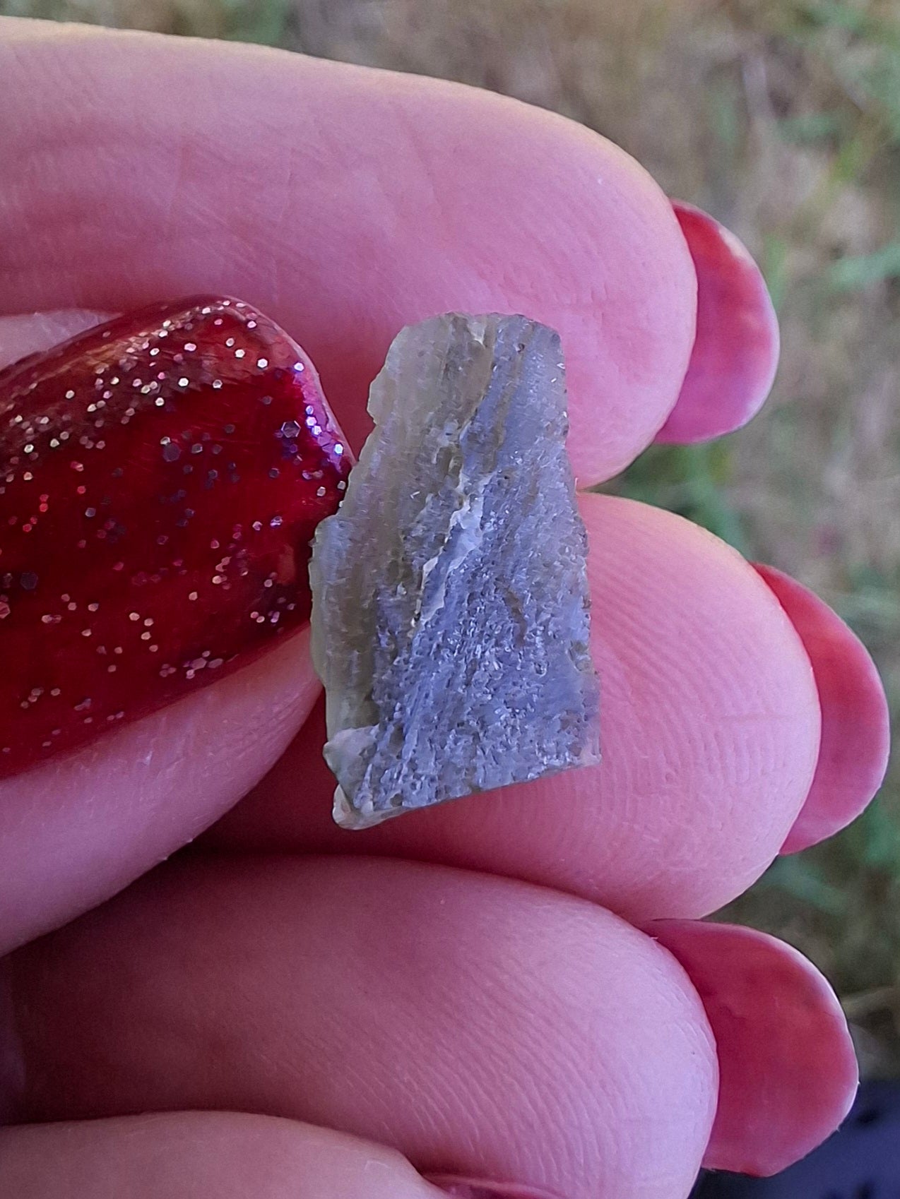 Moldavite Piece, 0.68g, Tektite (Ref: 1471)