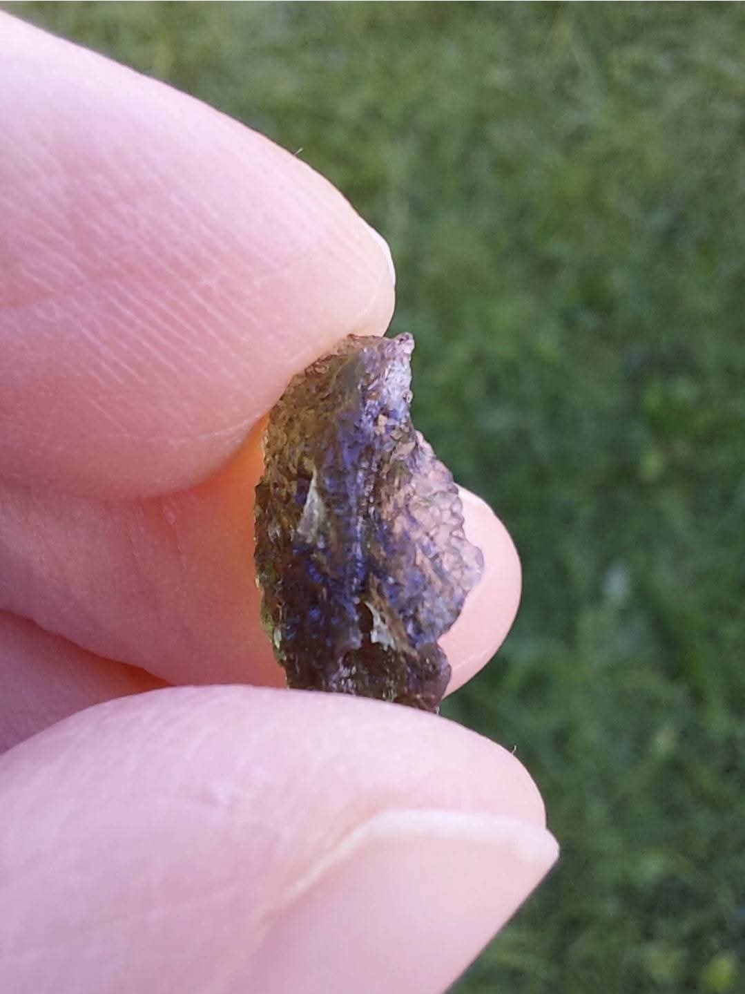Moldavite Piece, 0.91g, Tektite (Ref: 924)