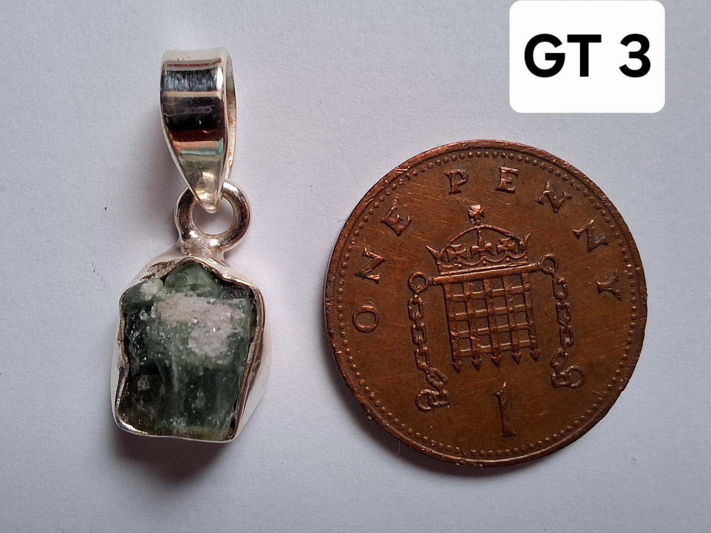 Green Tourmaline Pendant, 925 Silver, Crystal (Ref: GT3)