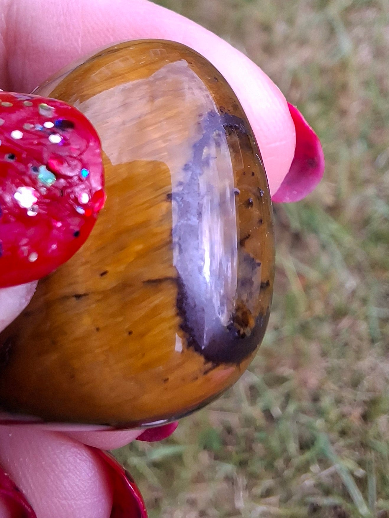 Tigers Eye, Tumble Stone, Crystal (Ref: T135)