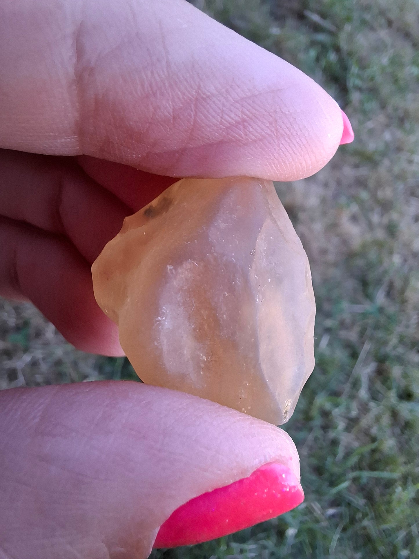 Libyan Desert Glass (darker) Piece, 10.32g, Tektite (Ref: L1376)