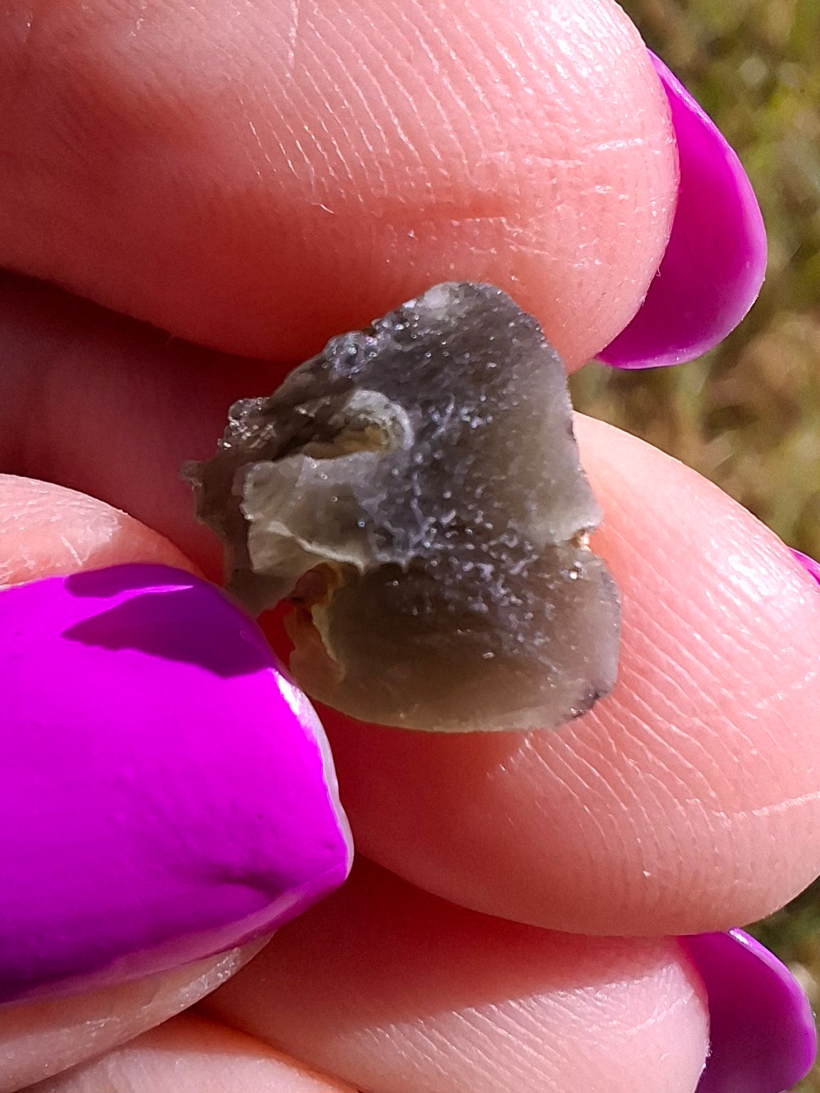Moldavite Piece, 0.85g, Tektite (Ref: 1462)