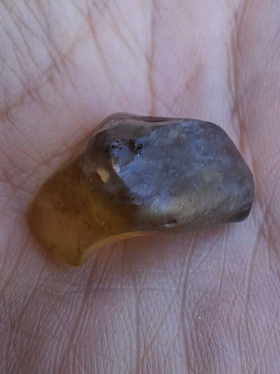 Libyan Desert Glass (darker) Piece, 4.43g, Tektite (Ref: L1361)