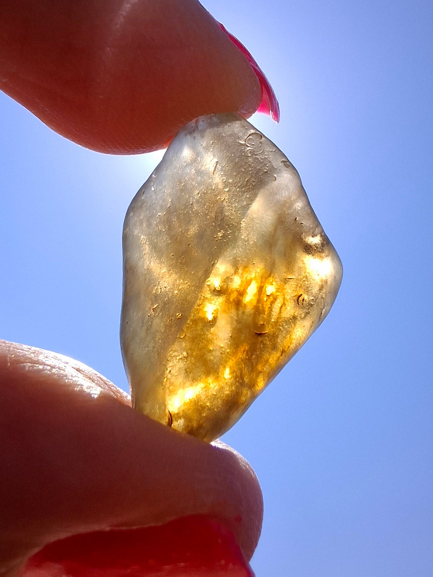 Libyan Desert Glass (darker) Piece, 4.43g, Tektite (Ref: L1361)