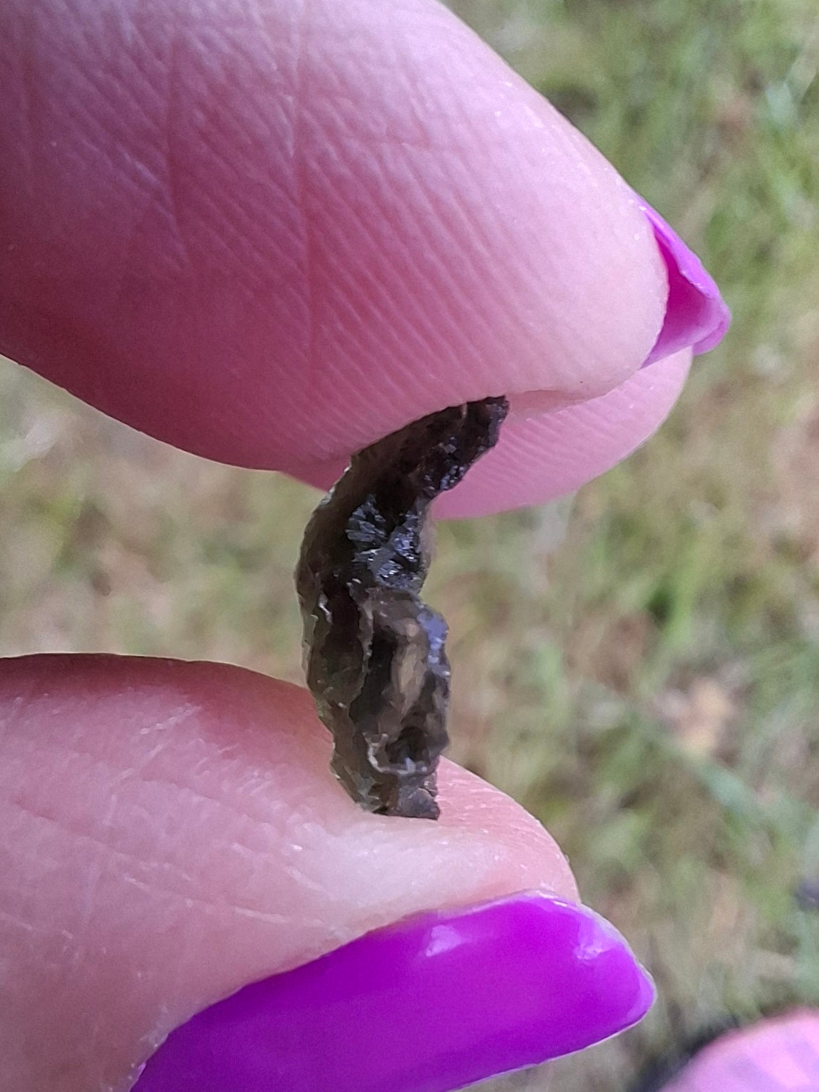 Moldavite Piece, 0.59g, Tektite (Ref: 1428)