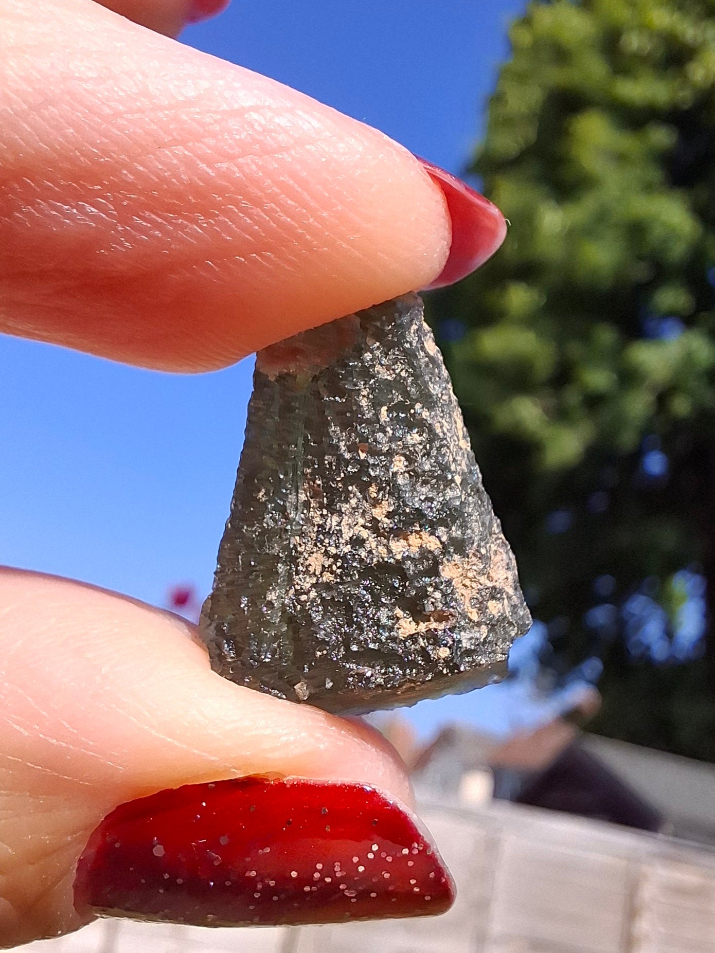 Moldavite Piece, 2.38g, Tektite (Ref: 1466)