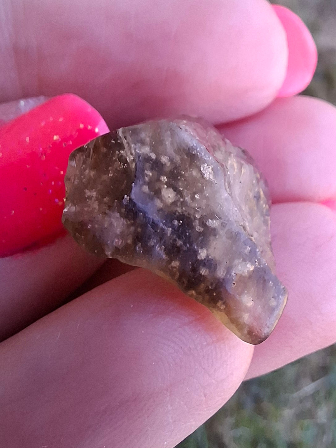 Libyan Desert Glass (darker) Piece, 3.40g, Tektite (Ref: L1362)