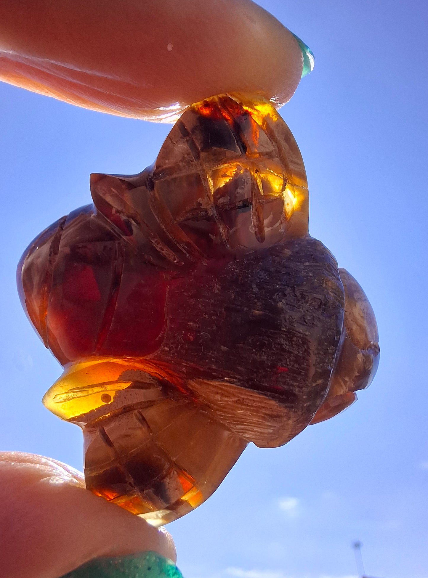 Red Amber Honey Bee Carving, 6.93g, Fossil (Ref: Bee33)