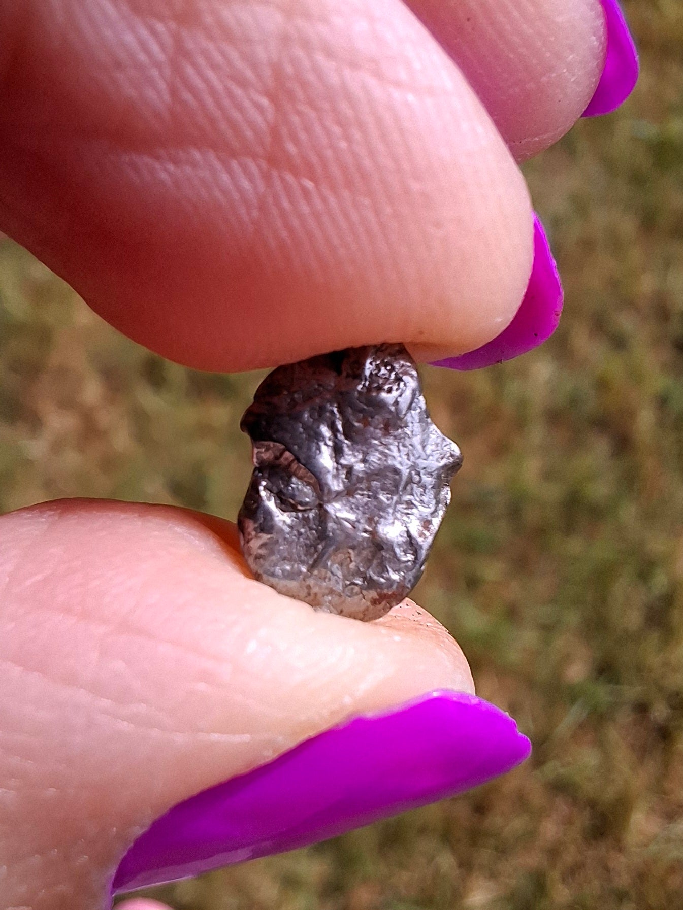 Campo del Cielo, 0.96g, Nickel Iron Meteorite (Ref: C7)